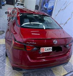 نيسان ألتيما